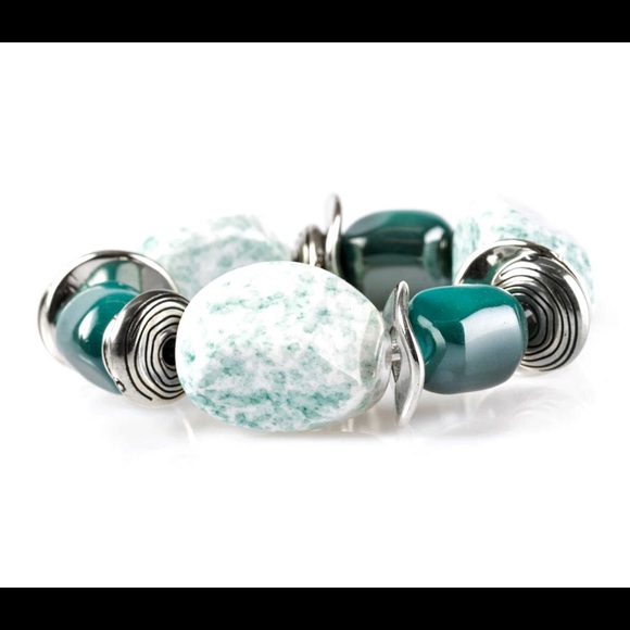 Glaze of Glory - Blue Necklace - Picture 2 of 2